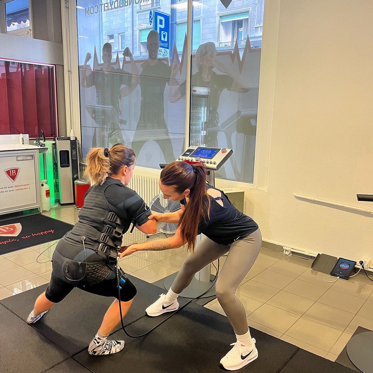 Lausanne - EMS-Training mit Trainer