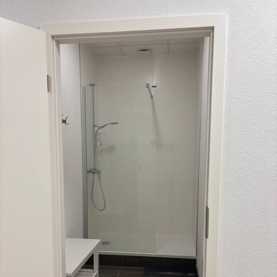 Neuchâtel - St Blaise - Douche